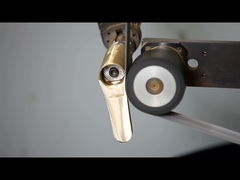 Cella di rottura robotica di tipo rotativo