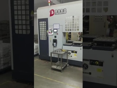 Robot per lucidatura per rubinetti con superficie in rame / Lucidatrice industriale