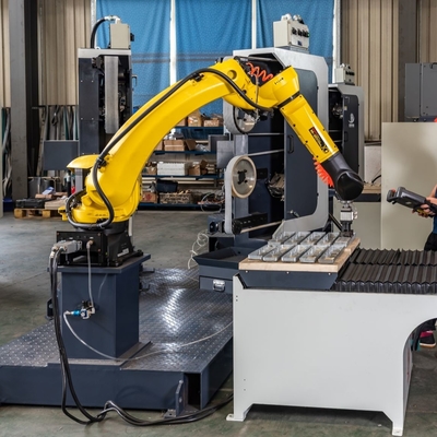 comprare Macchina per l'ammortizzatore di maniglie di robot, macchina per l'ammortizzatore di metallo a cellule robotiche per la lucidatura delle maniglie di cintura fabbricazione online