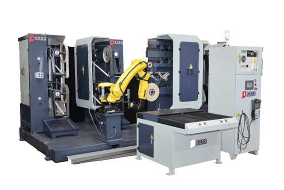 comprare Macchina robotizzata ABB per molatura e lucidatura di getti metallici fabbricazione online