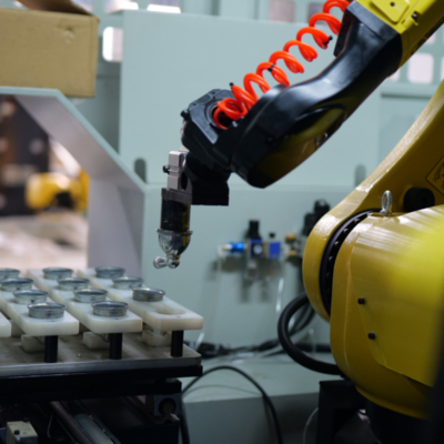 comprare Macchina di rettifica robotica ABB con compensazione automatica della posizione fabbricazione online