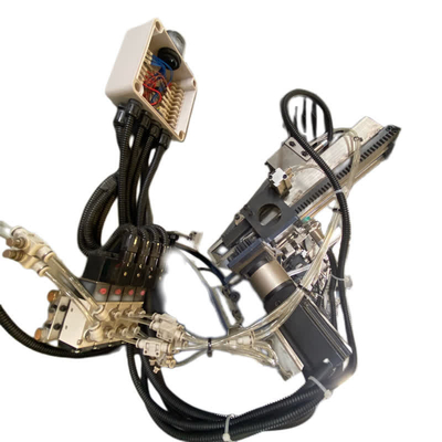 Il multiplo di alta efficienza dispone il comando digitale automatico della levigatrice