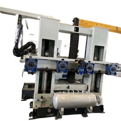 Un tipo astuto levigatrice automatica di 4 stazioni con il servomotore
