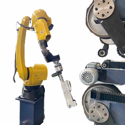 Cella robotica industriale per la macinazione di impianti chirurgici