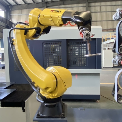 Cdc integrato adattivo di rettifica di lucidatura robot workcell con compensazione di posizione in tempo reale