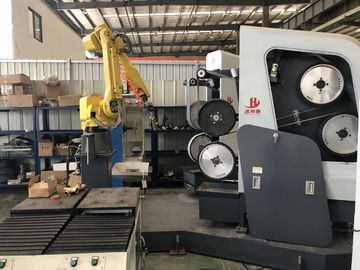 Levigatrice robot del materiale di carbonio/macchina per la frantumazione automatica