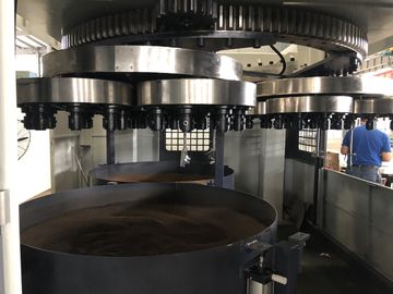 Macinazione robot dei piatti e levigatrice automatica per la maniglia di porta in lega di zinco