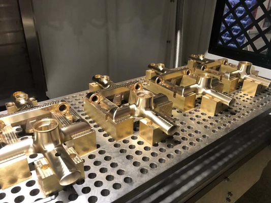 Levigatrice del sistema di controllo di Mitsubishi CNC per gli accessori del montaggio del bagno