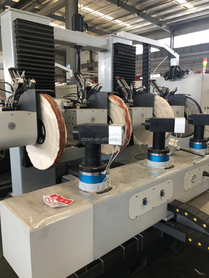 Materiale robot del acciaio al carbonio della levigatrice del rubinetto di superficie di rame con il sistema di CNC